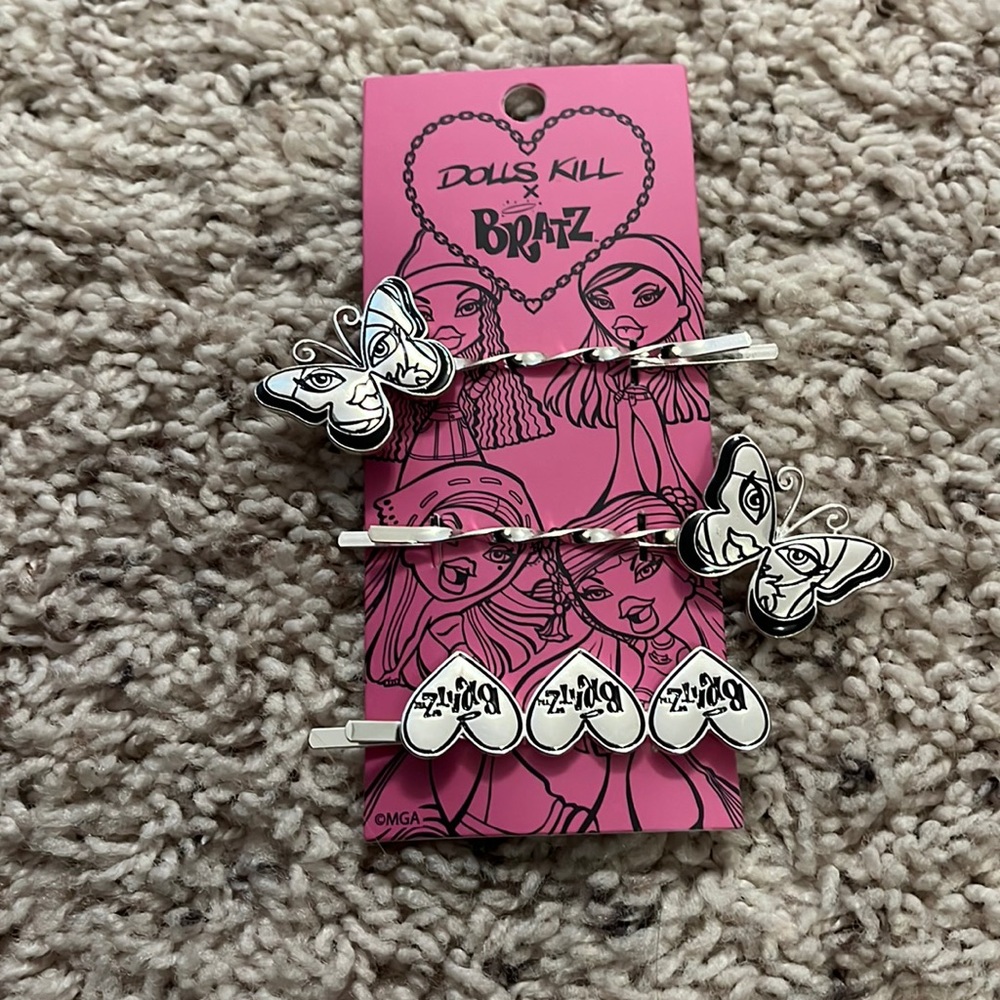 Dolls Kill x BRATZ 'Pop Divas' Hair Pin Set - One Size